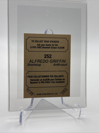 1982 O-Pee-Chee Stickers Alfredo Griffin Baseball Card #252 NM-MT FREE SHIPPING