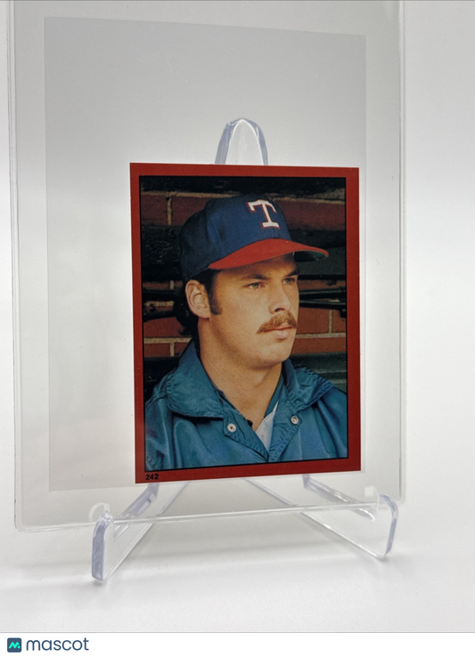 1982 O-Pee-Chee Stickers Steve Comer Baseball Card #242 NM-MT FREE SHIPPING