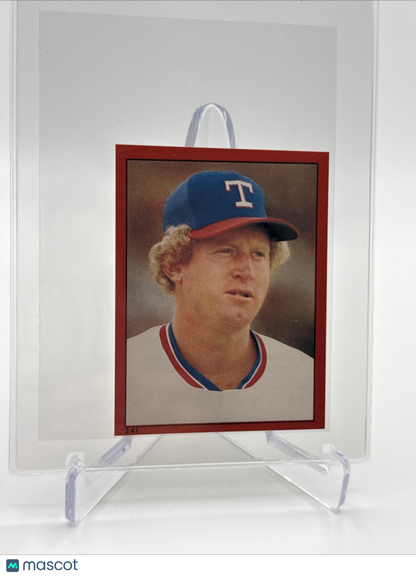 1982 O-Pee-Chee Stickers Pat Putnam Baseball Card #241 NM-MT FREE SHIPPING