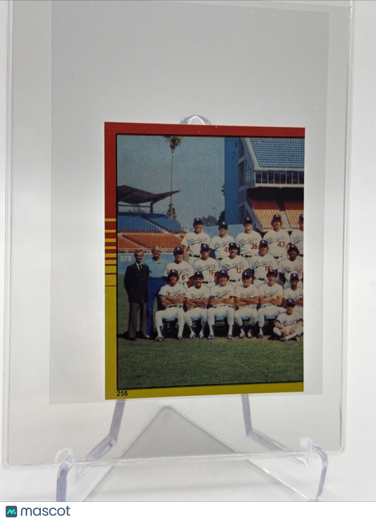 1982 O-Pee-Chee Stickers 1981 World Champions Card #255 NM-MT FREE SHIPPING
